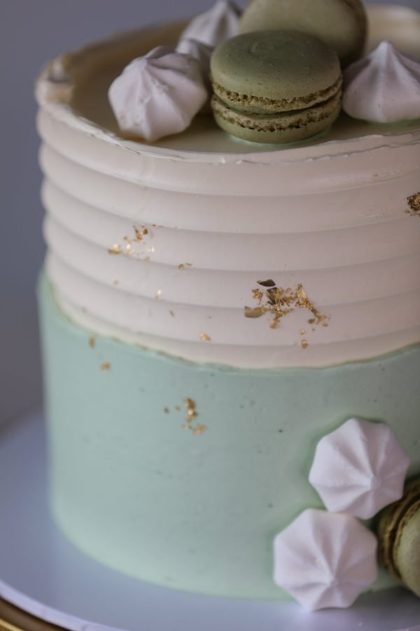 Sweet Dreams Macaroon Cake - Image 3