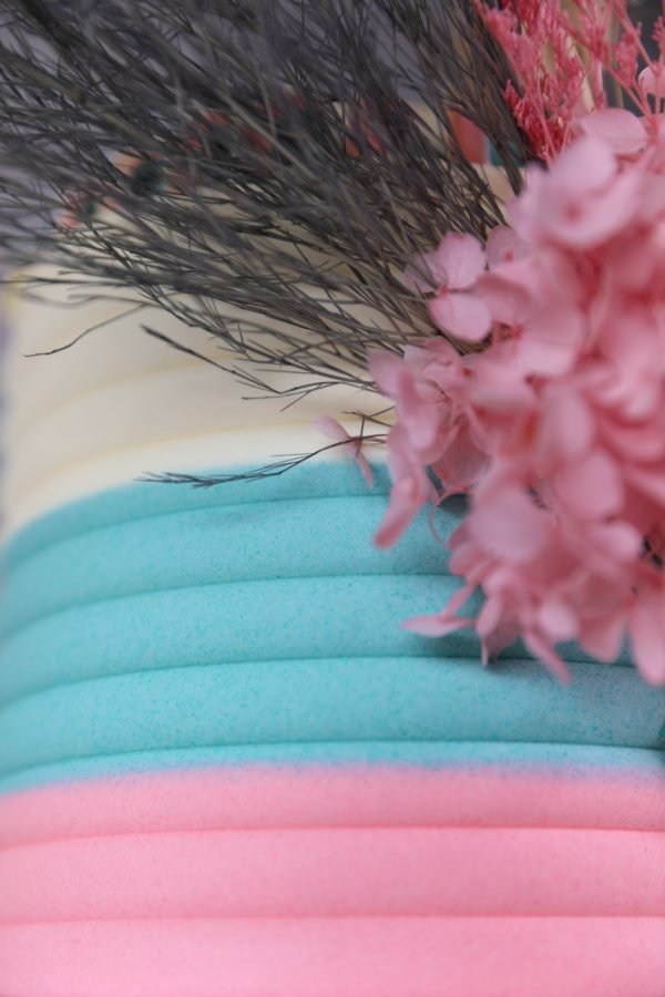 Dried Flower Theme Birthday Cake - Image 3