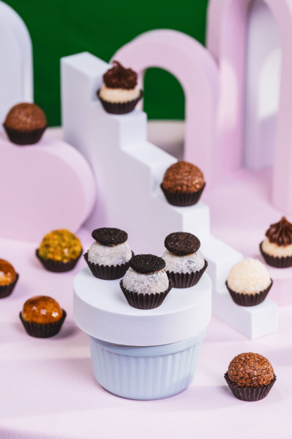 Gourmet Sweet Box - Image 17
